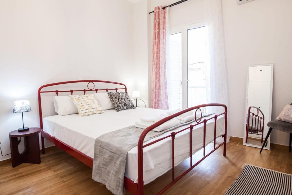 Contemporary Stylish Apartment Located Near Metaxourgeio Area Aten Exteriör bild